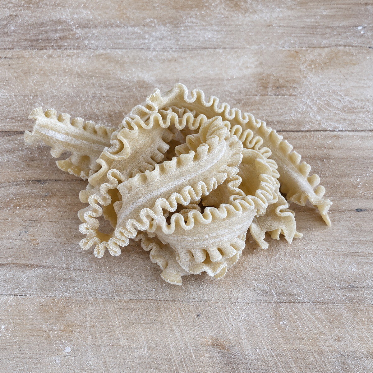 costantini pasta / fresh long cut pasta 16oz