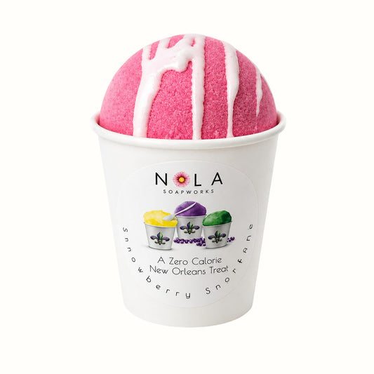 Nola Soapworks / Strawberry Snowball Bath Bomb